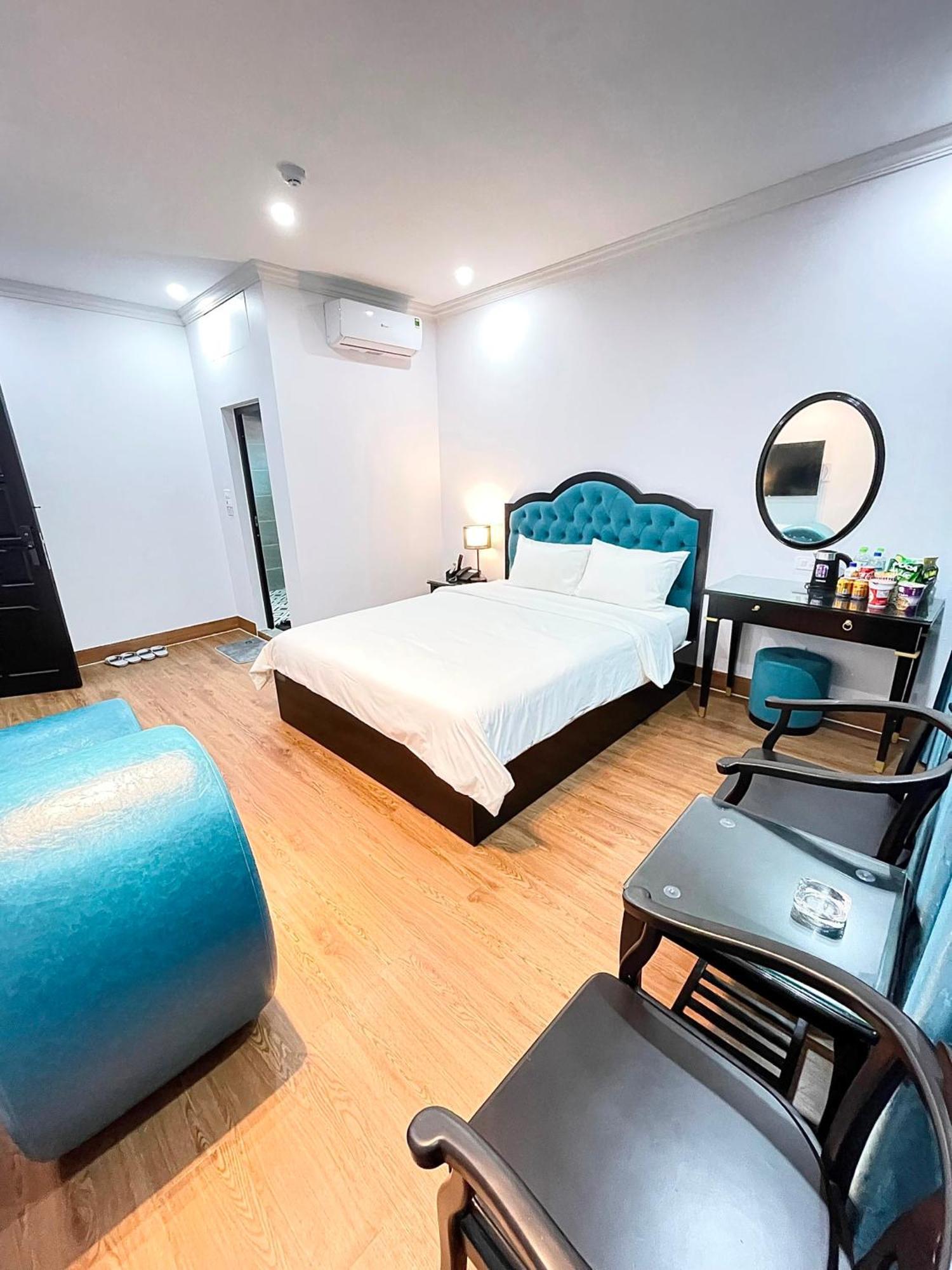 Nhat Tan Hotel Hanoi Exterior photo