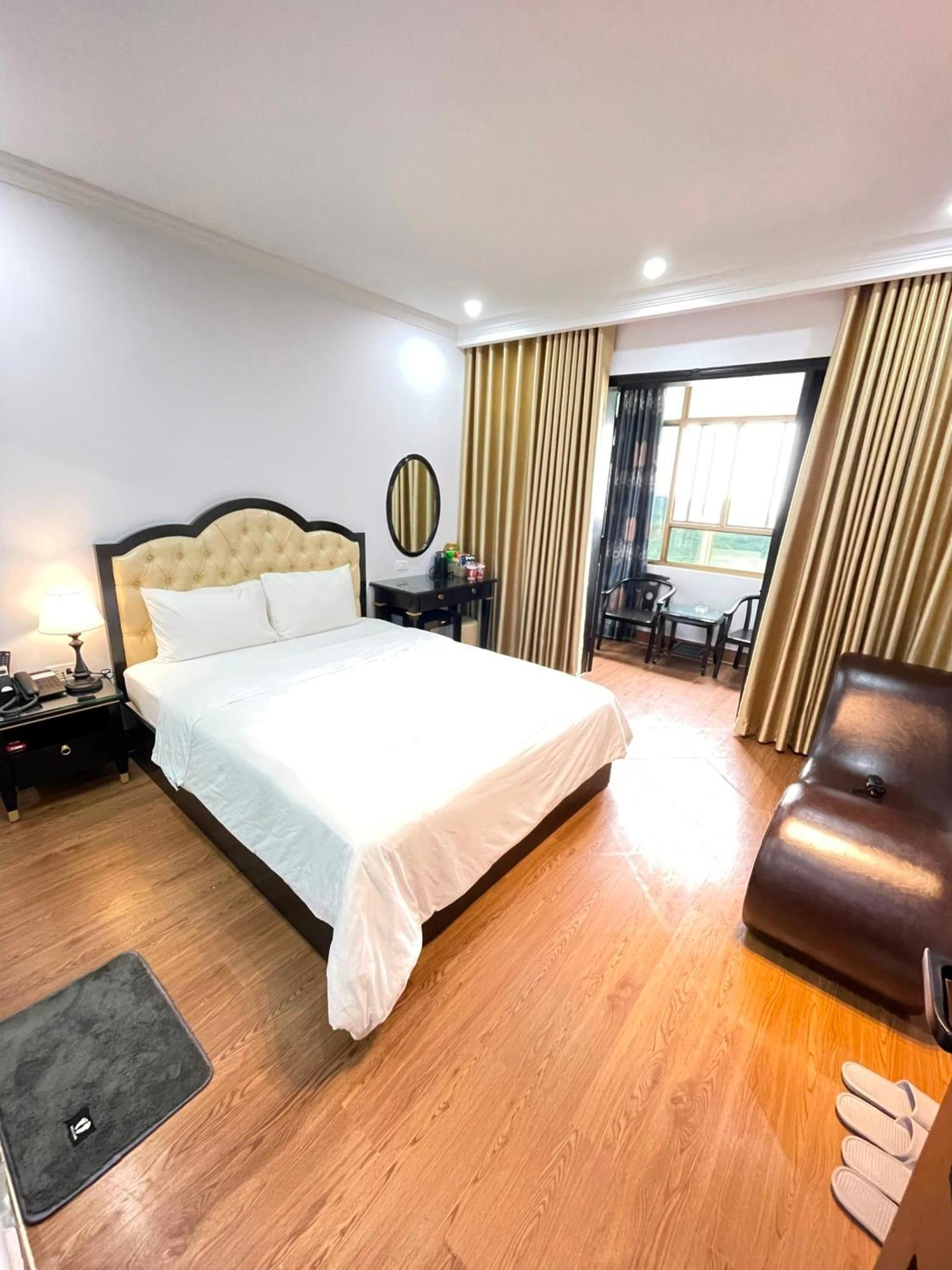 Nhat Tan Hotel Hanoi Exterior photo