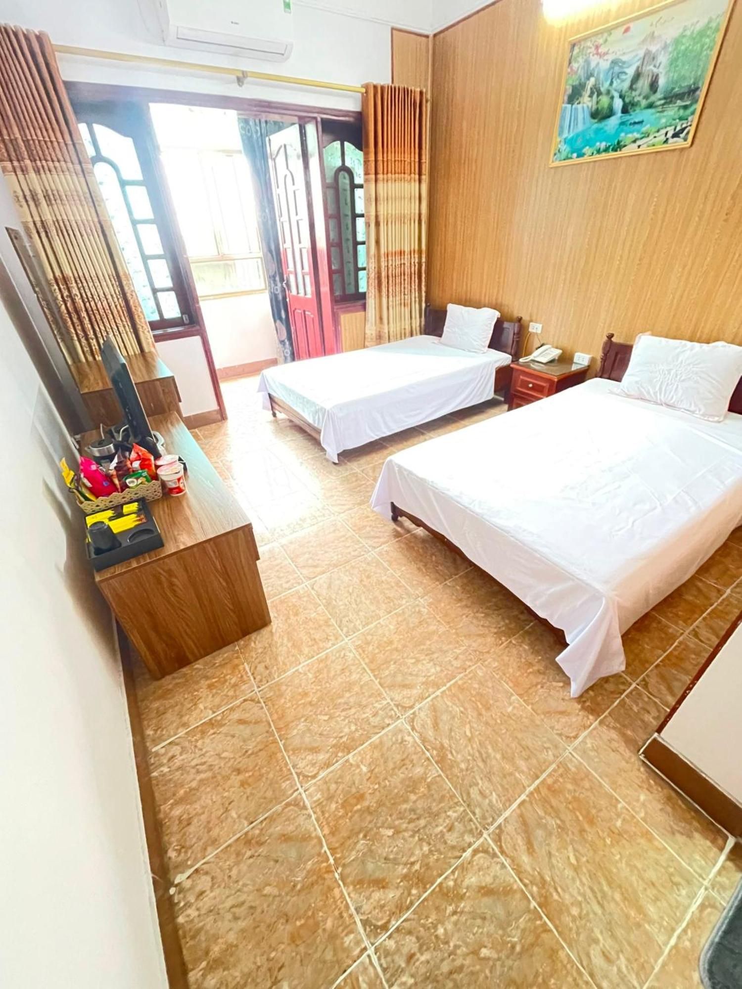 Nhat Tan Hotel Hanoi Exterior photo