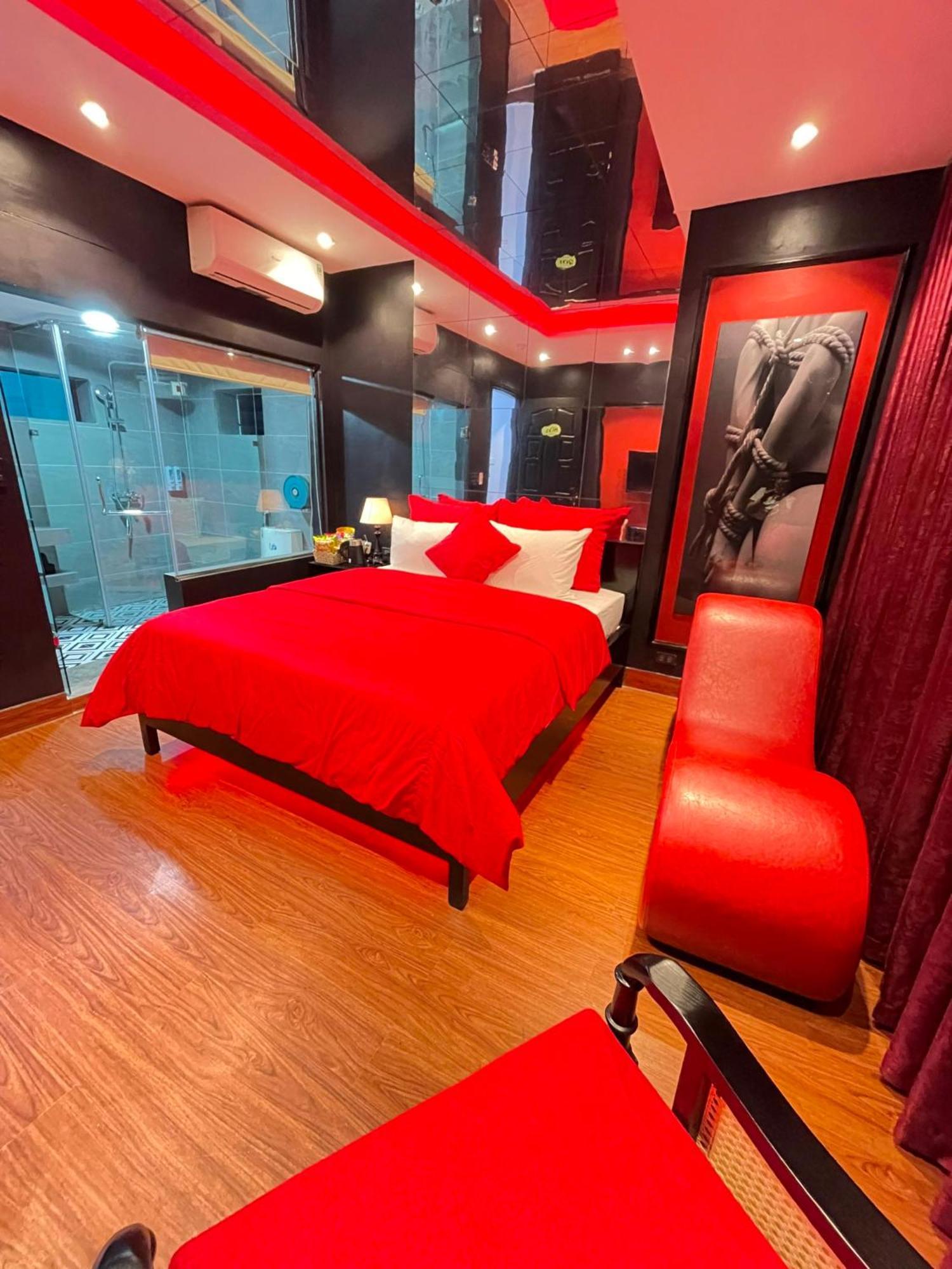 Nhat Tan Hotel Hanoi Exterior photo